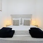Appartement Le 24 Rez-de-chaussee Hyper-centre Avec Place De Parking