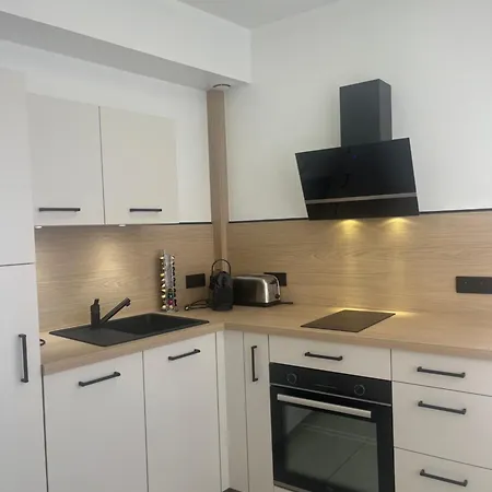 Le 24 Rez-de-chaussée Hyper-centre Avec Place De Parking Appartamento Épernay