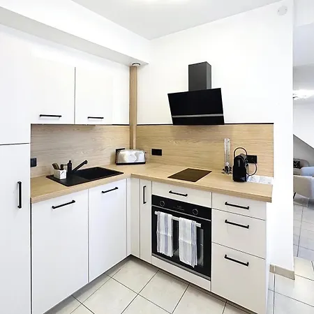 Le 24 Rez-de-chaussée Hyper-centre Avec Place De Parking Appartamento *