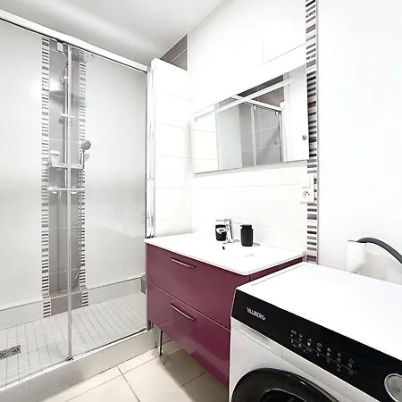 Le 24 Rez-de-chaussée Hyper-centre Avec Place De Parking Appartamento