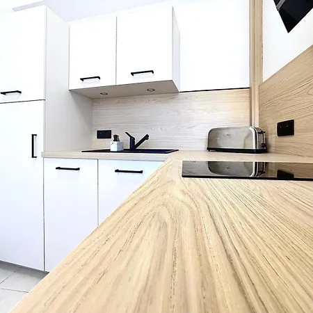 Le 24 Rez-de-chaussée Hyper-centre Avec Place De Parking * Épernay