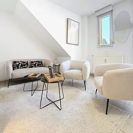 Le 24 Rez-de-chaussée Hyper-centre Avec Place De Parking Appartamento Épernay